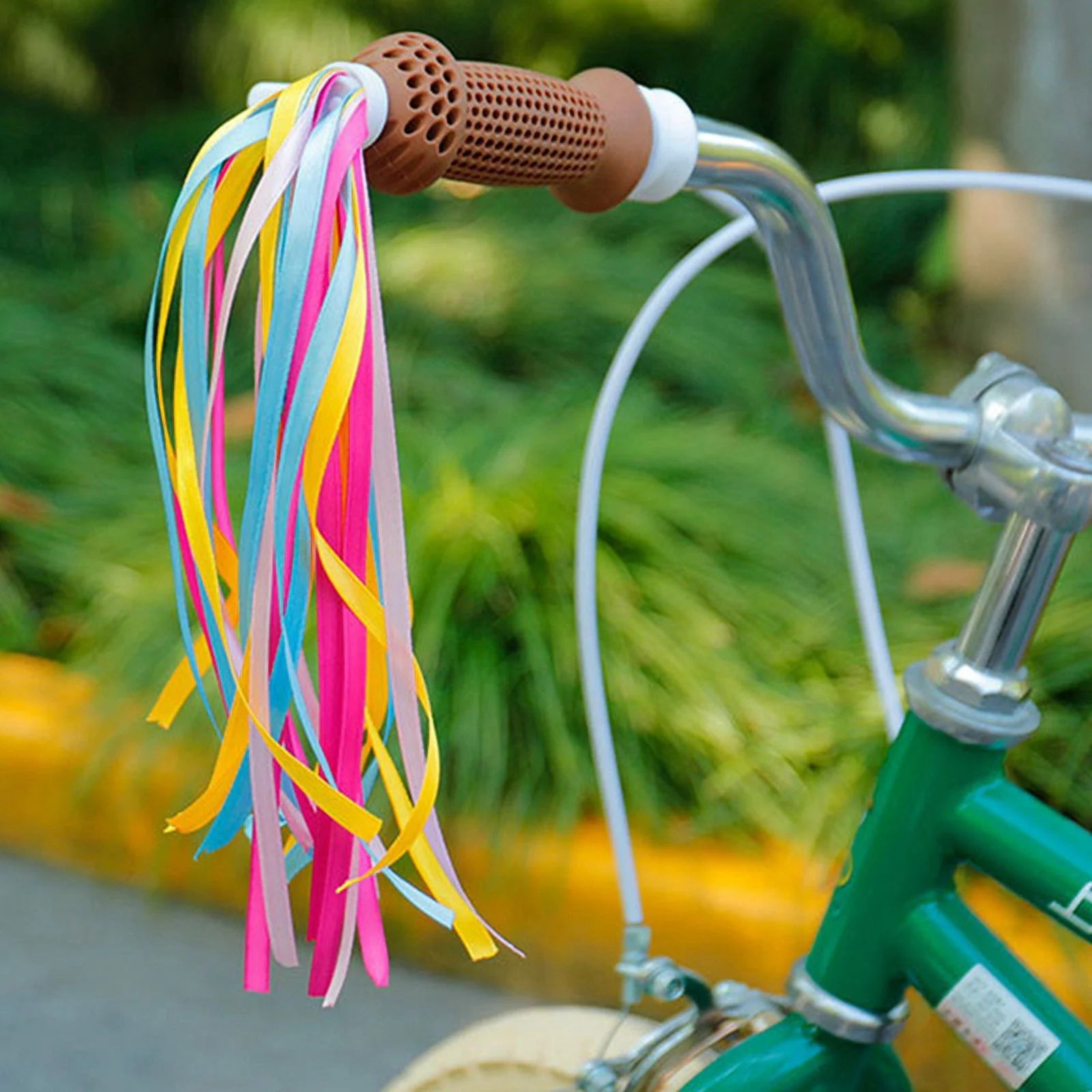 Beep Bike Streamers Pastel Spotty Dot Toys