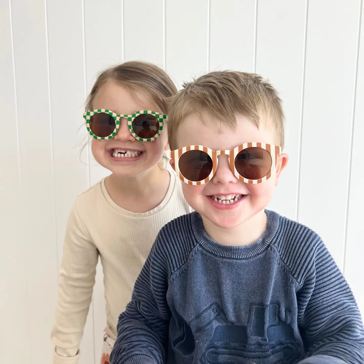 Kids_Sunglasses_Spotty_Dot