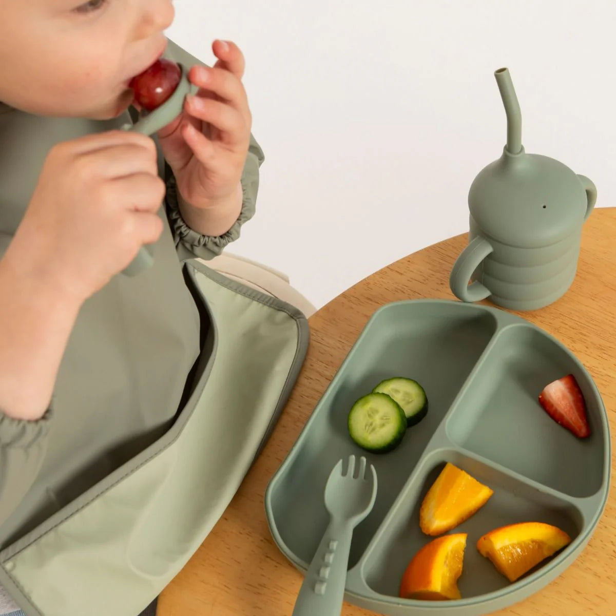 Silicone Divider Plate Olive & Sippy Cup Spotty Dot Baby