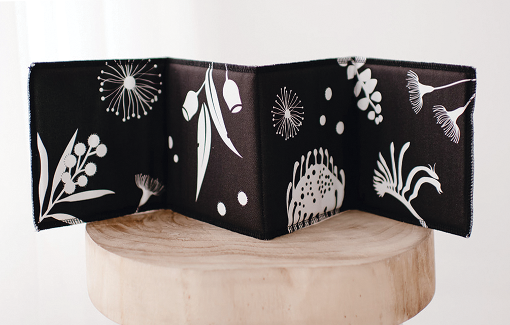 Wildbaby Organic High Contrast Book Spotty Dot