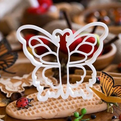 Butterfly Bio Cutter - Spotty Dot AU