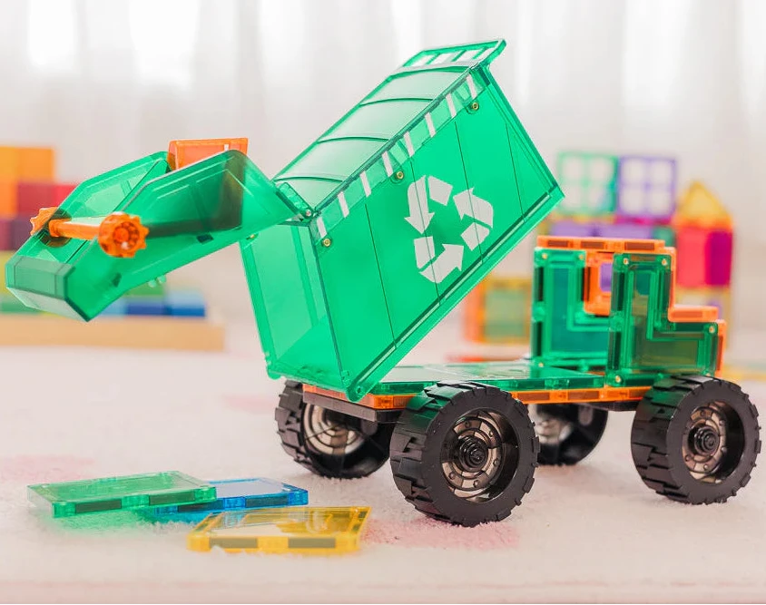 14 Piece Mega Magnetic Recycling Truck Spotty Dot Toys