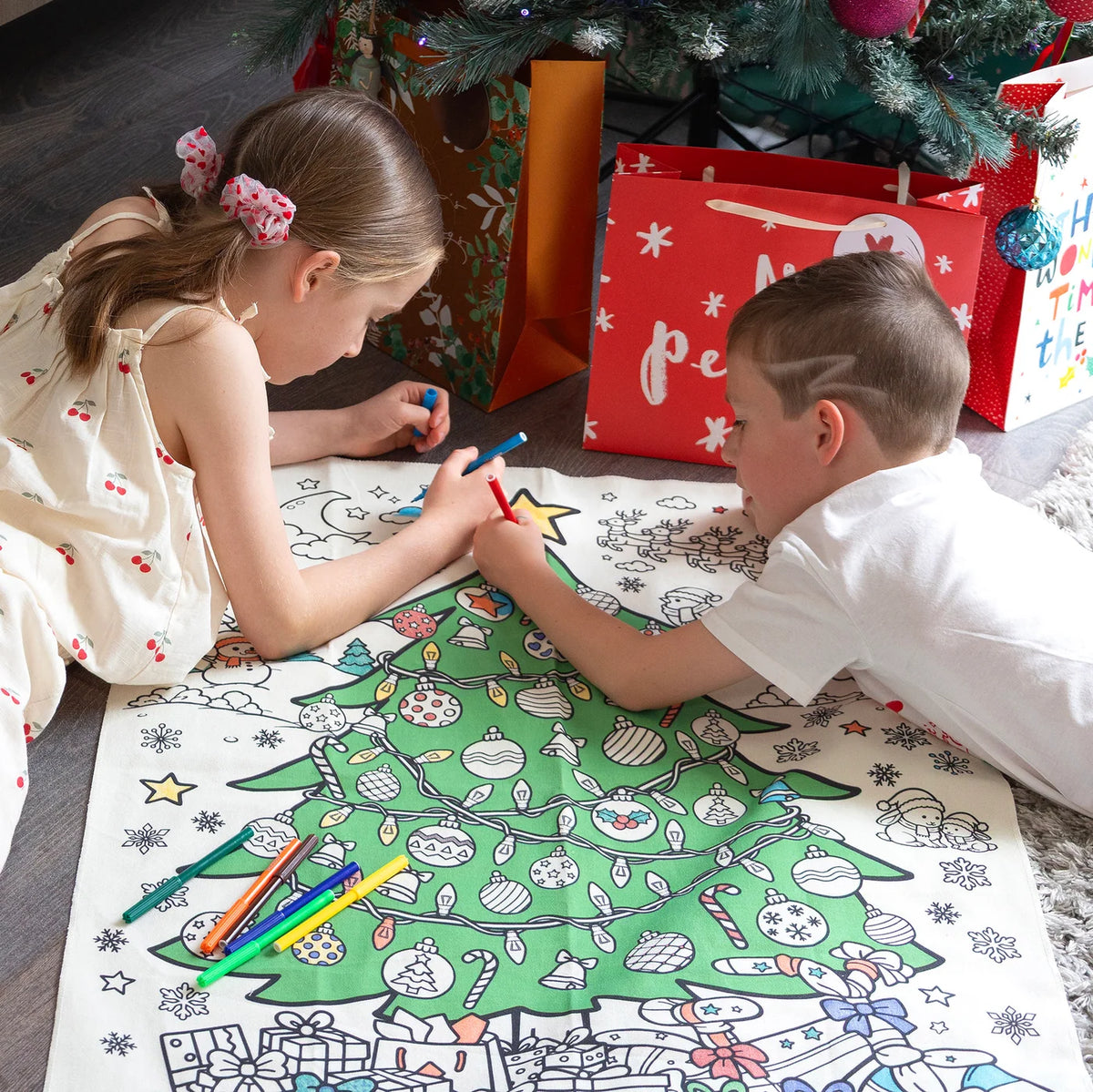 Christmas Tree Colouring Spotty Dot Toys