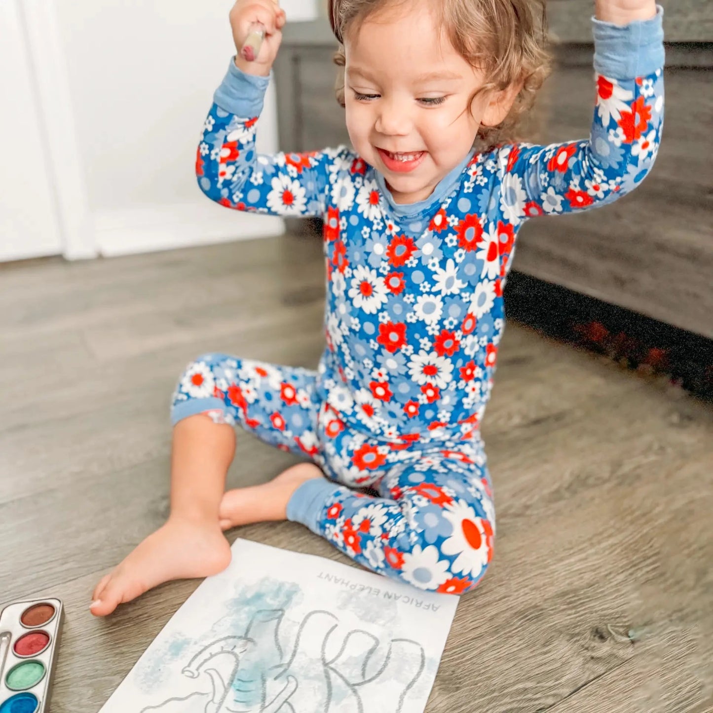 Honeysticks Toddlers First colouring book Endangered Animals Adventure Spotty Dot Toys