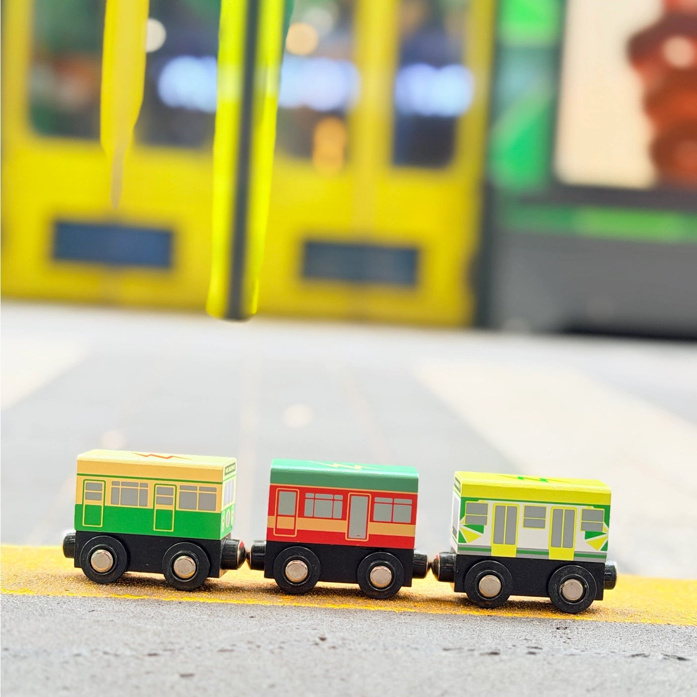 Melbourne Magnetic Trams Spotty Dot Toys