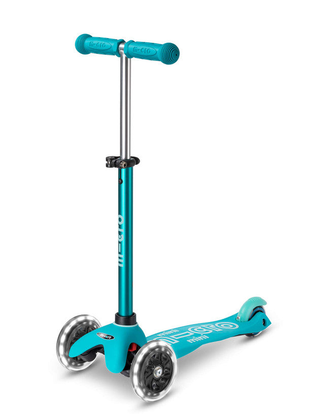 Mini Micro Deluxe LED 3 Wheel Scooter - Aqua - Spotty Dot AU