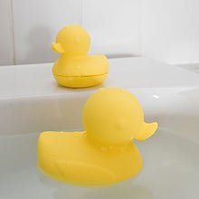 Load image into Gallery viewer, Silicone Kids Bath Ducks Spotty Dot Toys
