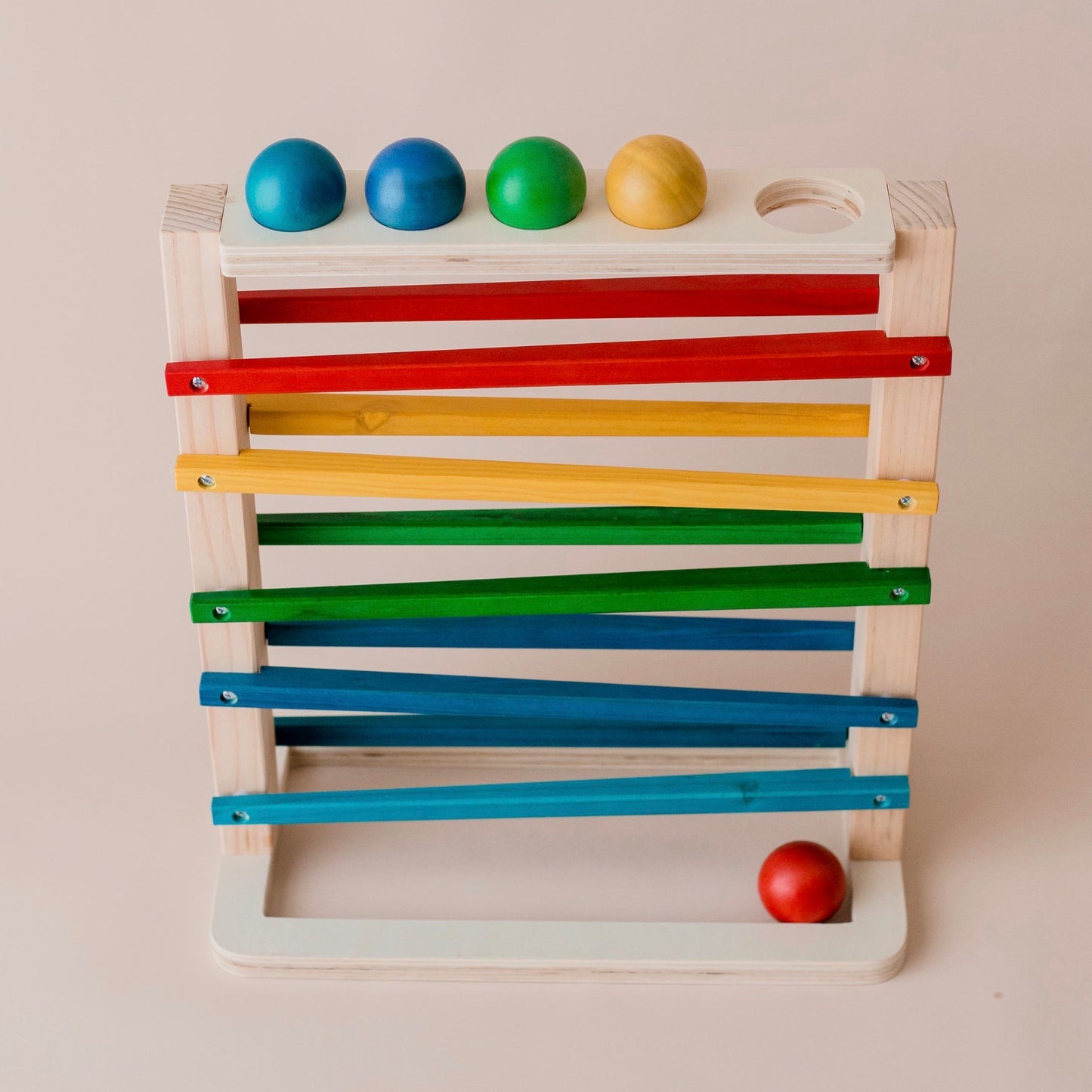 Track a Ball - Spotty Dot AU 