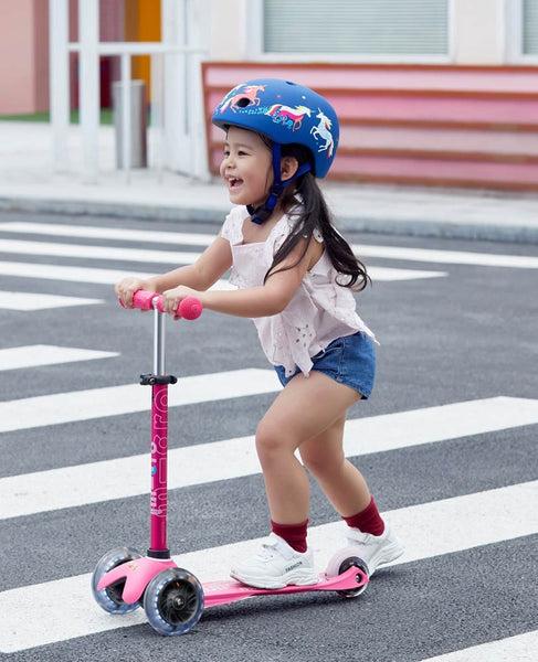Mini Micro Deluxe LED 3 Wheel Pink Scooter with Unicorn Helmet - Spotty Dot AU